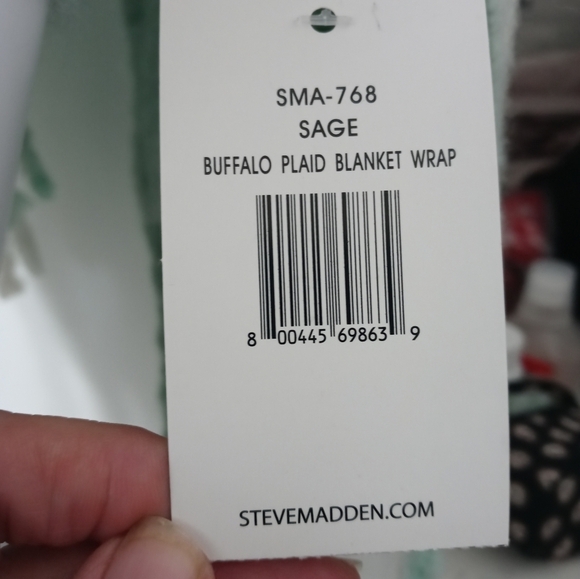 Steve Madden Sage white Buffalo plaid blanket Wrap with Fringe SMA-768 NEW - Picture 8 of 14